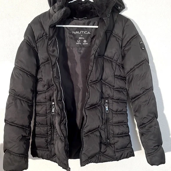 Nautica Black Puffer Jacket, Water Resistant, Size Medium, Like New - Picture 6 of 14